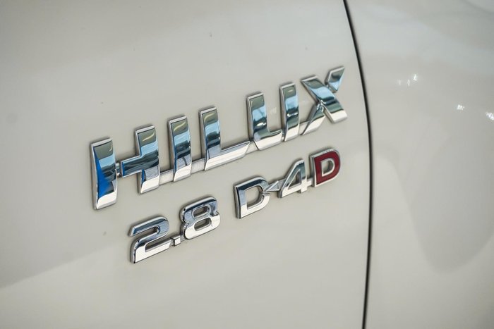2022 Toyota Hilux SR5