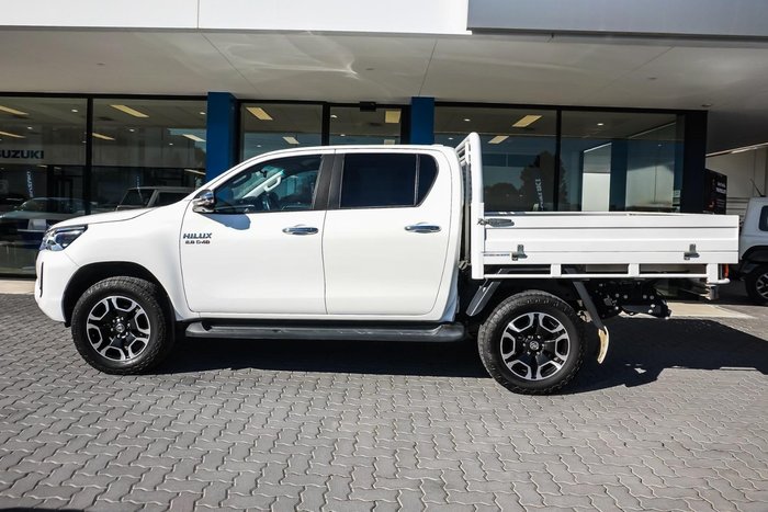 2022 Toyota Hilux SR5