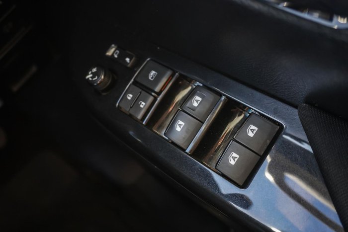 2022 Toyota Hilux SR5