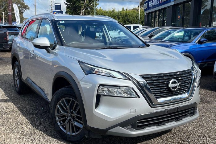 2024 Nissan X-TRAIL ST