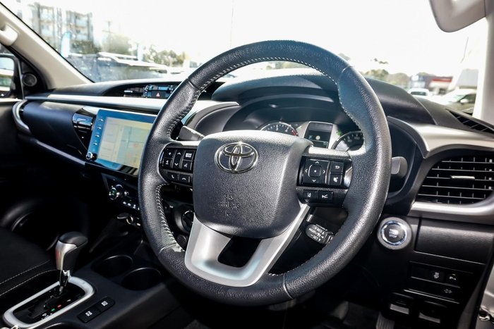 2021 Toyota Hilux SR5