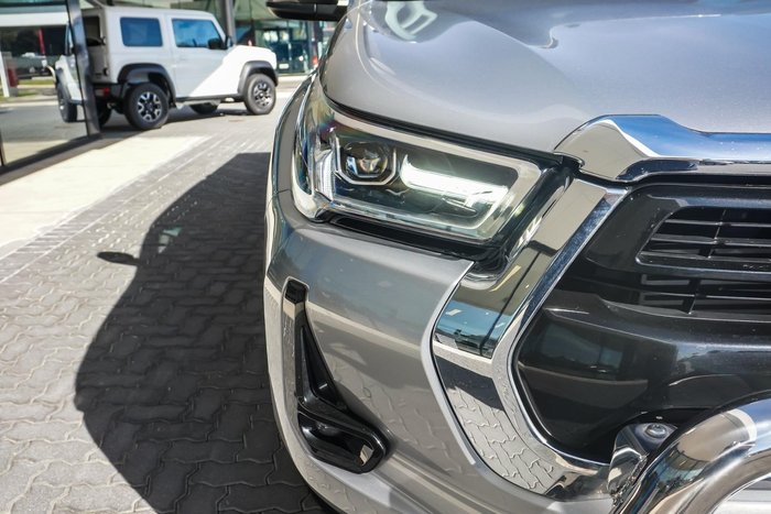 2021 Toyota Hilux SR5