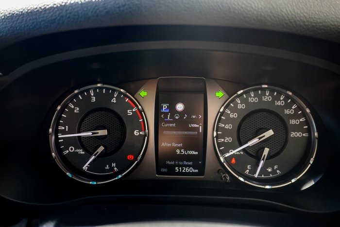 2021 Toyota Hilux SR5