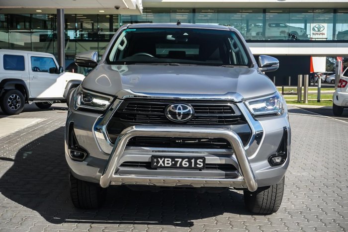 2021 Toyota Hilux SR5