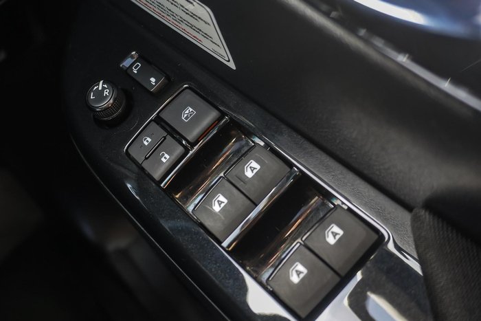 2021 Toyota Hilux SR5