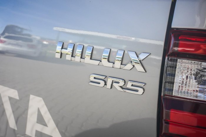 2021 Toyota Hilux SR5
