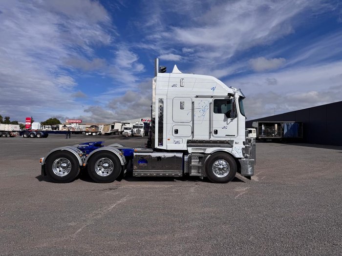2024 Kenworth K220 WHITE