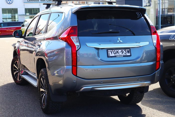 2016 Mitsubishi Pajero Sport GLS
