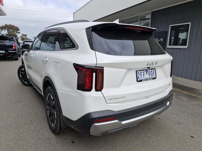 2025 Kia Sorento Sport