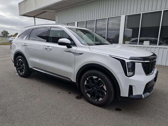 2025 Kia Sorento Sport