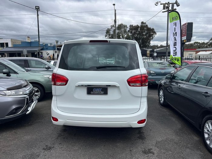 2022 LDV G10 +