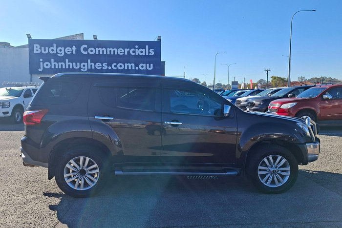 2018 Isuzu MU-X LS-T