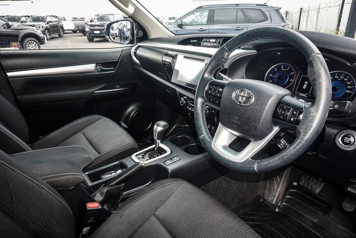 2016 Toyota Hilux SR5