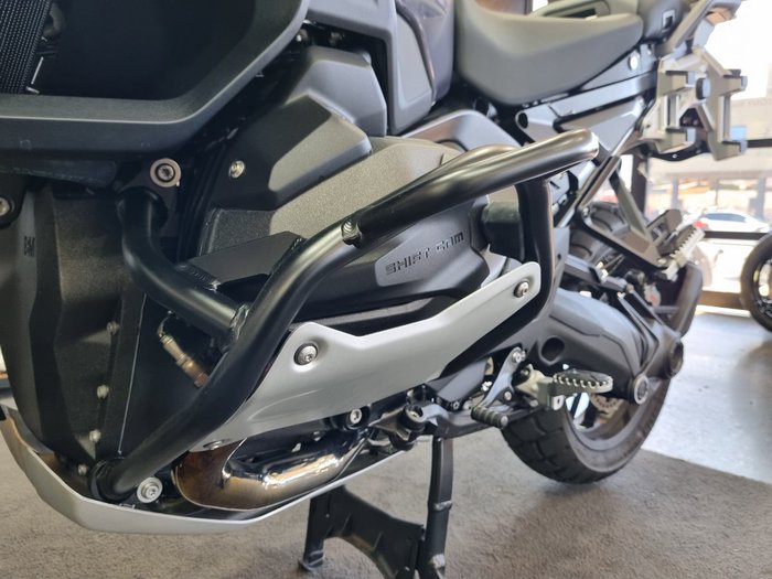 2026 BMW Motorrad R 1300 GS Adventure Triple Black BLACK STORM METALLIC