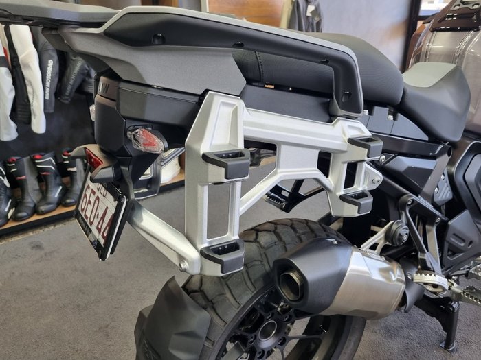 2026 BMW Motorrad R 1300 GS Adventure Triple Black BLACK STORM METALLIC