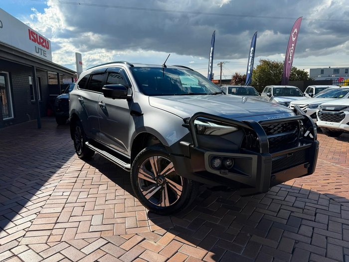 2026 Isuzu MU-X