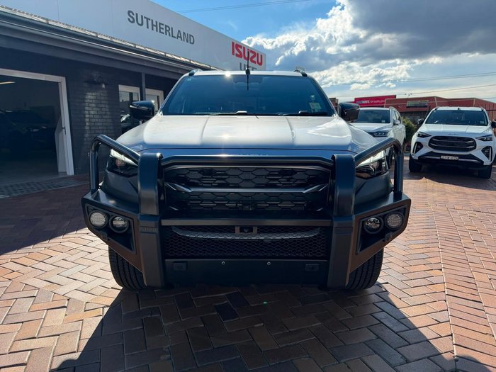 2026 Isuzu MU-X LS-T