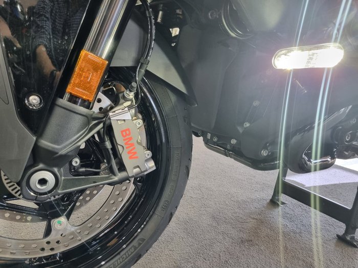 2026 BMW Motorrad R 1300 RT TRIPLE BLACK BLACK STORM METALLIC