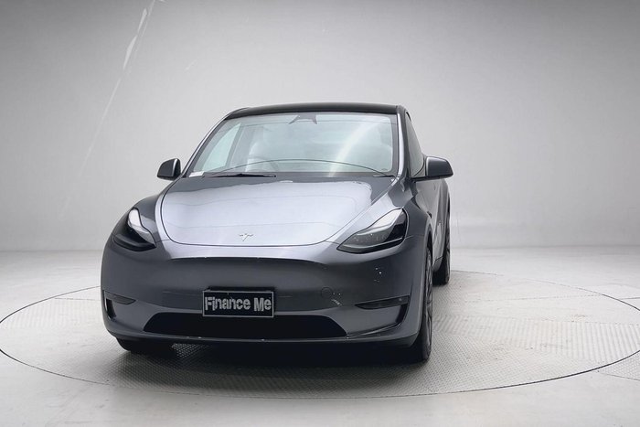2025 Tesla Model Y Long Range