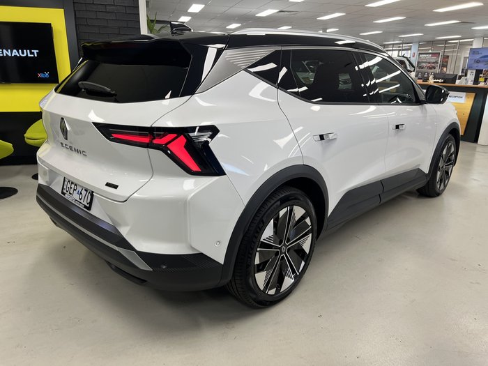 2026 Renault Scenic E-Tech techno long range No Series Pearl White