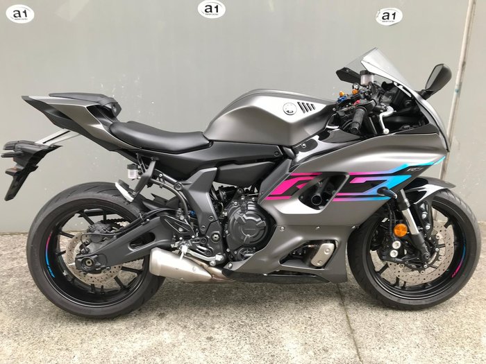 2024 Yamaha YZF-R7 LAMs