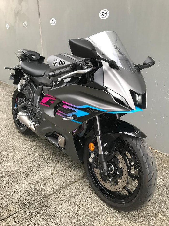 2024 Yamaha YZF-R7 LAMs