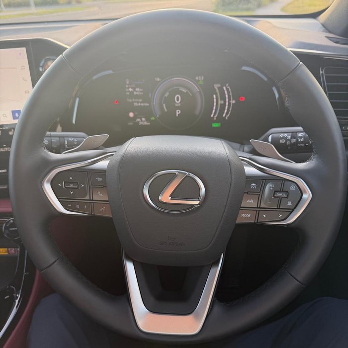 2026 Lexus NX 450h+ Luxury