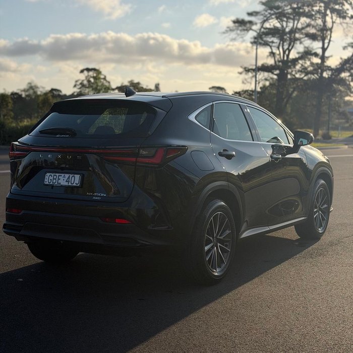 2026 Lexus NX 450h+ Luxury