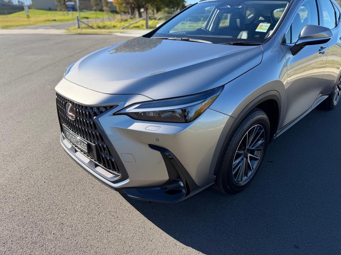 2026 Lexus NX 350h Luxury