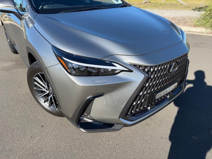 2026 Lexus NX 350h Luxury