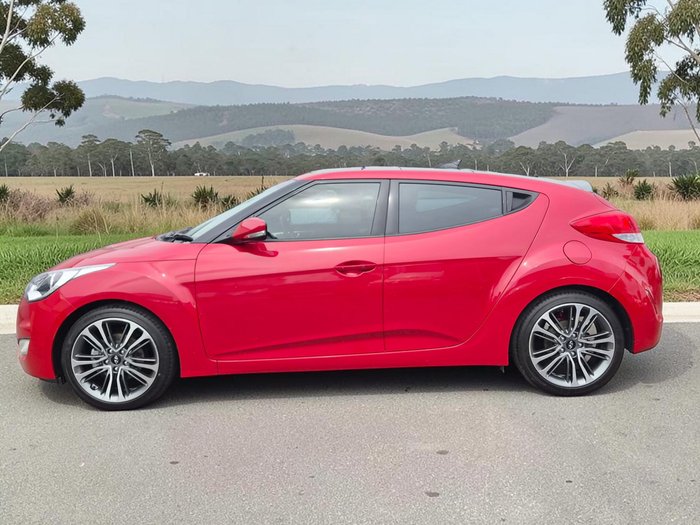 2016 Hyundai Veloster +