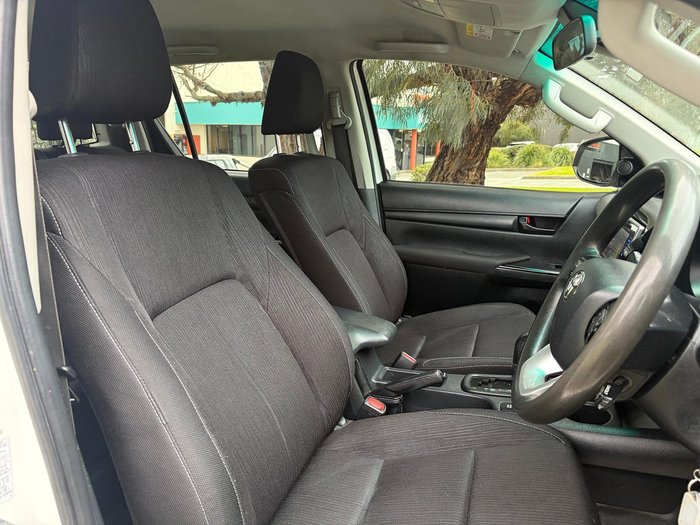 2020 Toyota Hilux SR