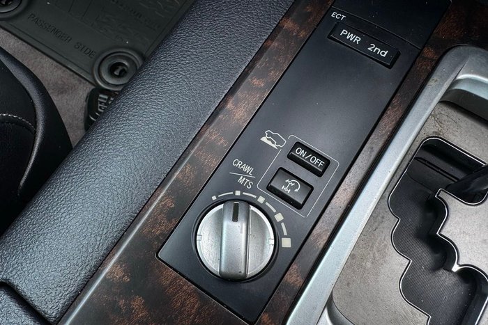 2014 Toyota Landcruiser VX