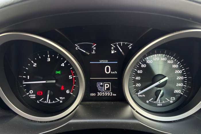 2014 Toyota Landcruiser VX