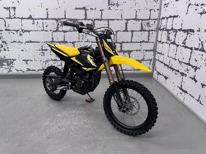 2025 Sur-Ron Hyper Bee 14/12 Hyper Bee Yellow