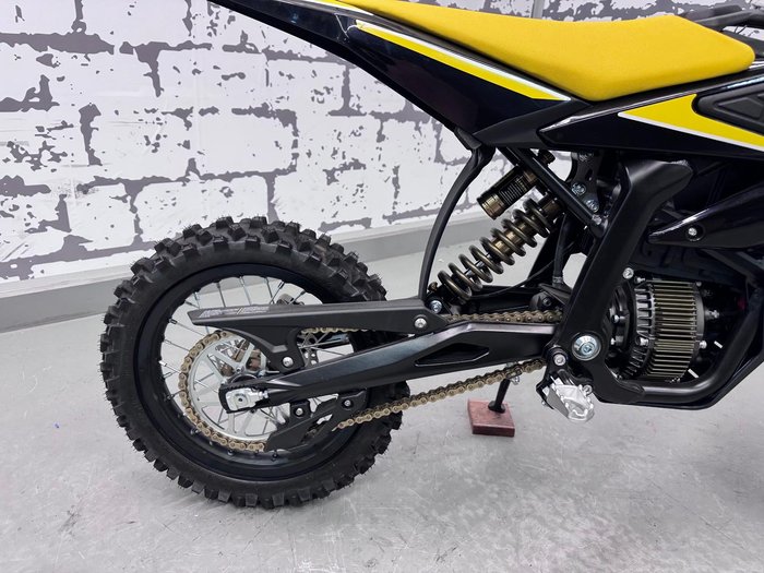 2025 Sur-Ron Hyper Bee 14/12 Hyper Bee Yellow