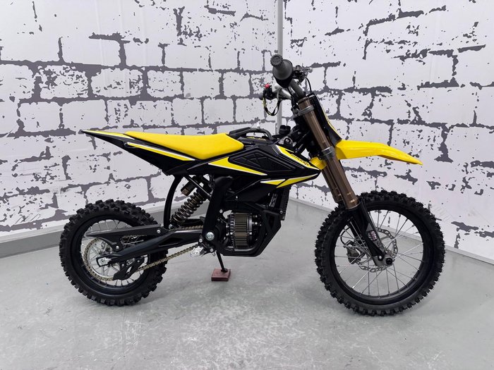 2025 Sur-Ron Hyper Bee 14/12 Hyper Bee Yellow