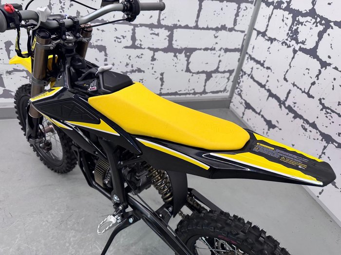 2025 Sur-Ron Hyper Bee 14/12 Hyper Bee Yellow