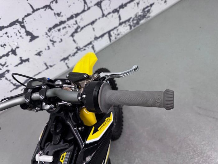 2025 Sur-Ron Hyper Bee 14/12 Hyper Bee Yellow