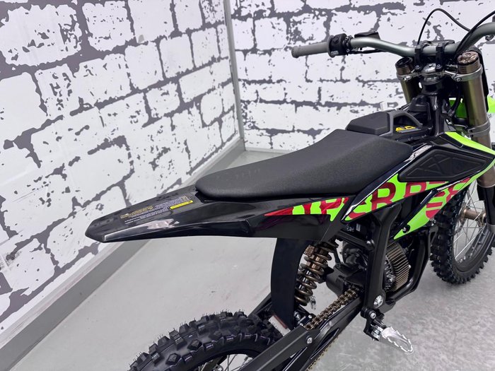 2026 Sur-Ron Hyper Bee 14/12 Hyper Bee Green