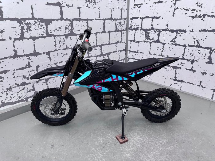 2025 Sur-Ron Hyper Bee 12/10 Hyper Bee Blue