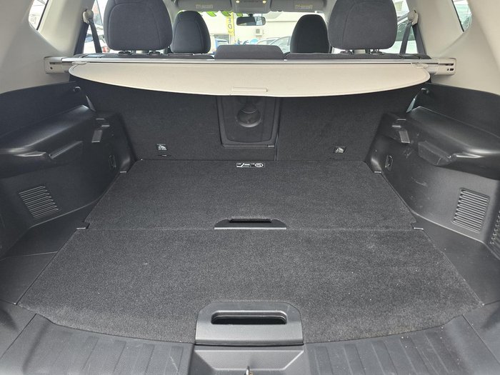 2016 Nissan X-TRAIL ST