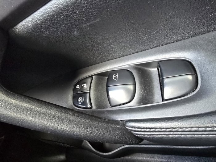 2016 Nissan X-TRAIL ST