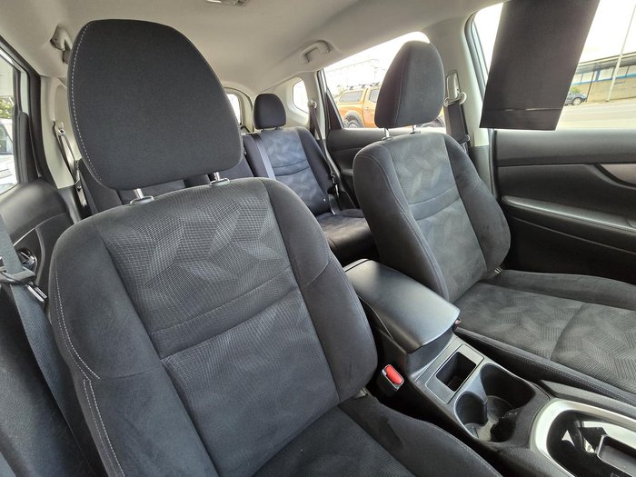 2016 Nissan X-TRAIL ST