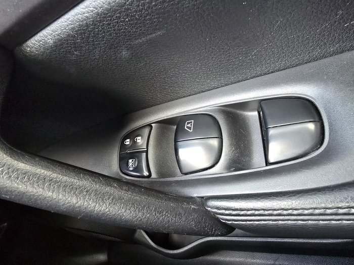 2016 Nissan X-TRAIL ST