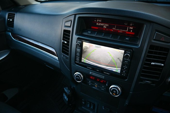 2013 Mitsubishi Pajero Exceed