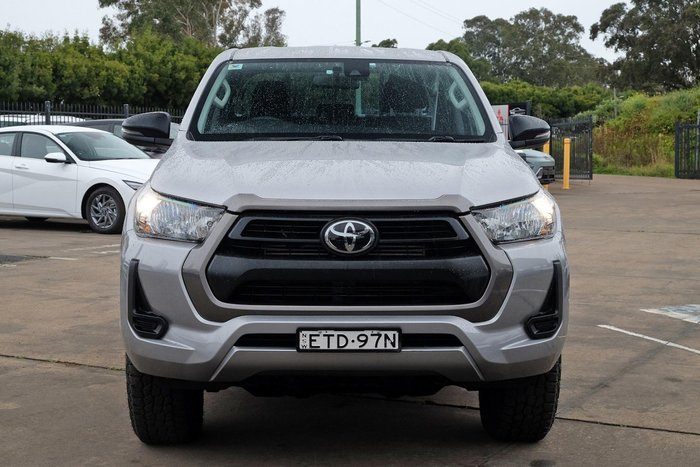 2022 Toyota Hilux SR