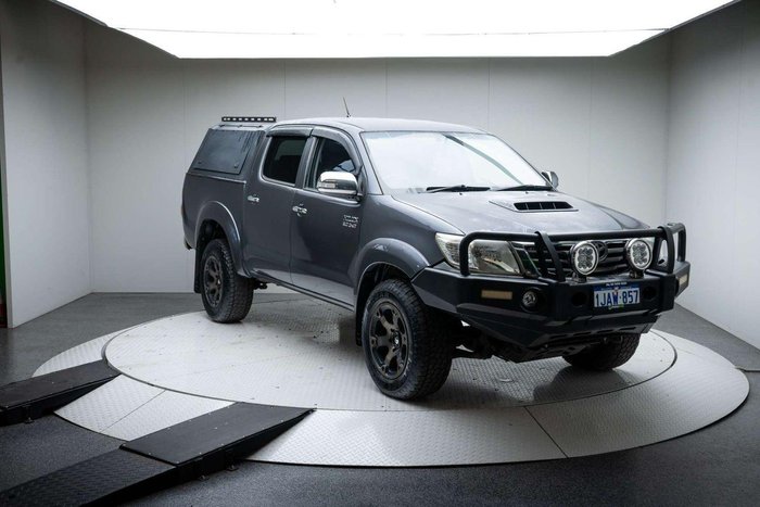 2013 Toyota Hilux SR5