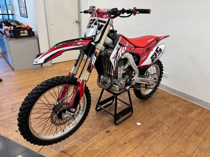2016 Honda CRF450R RED