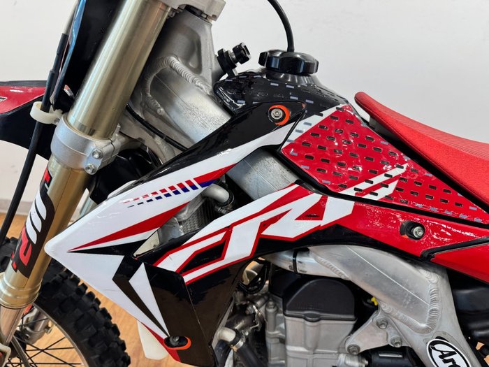 2016 Honda CRF450R RED